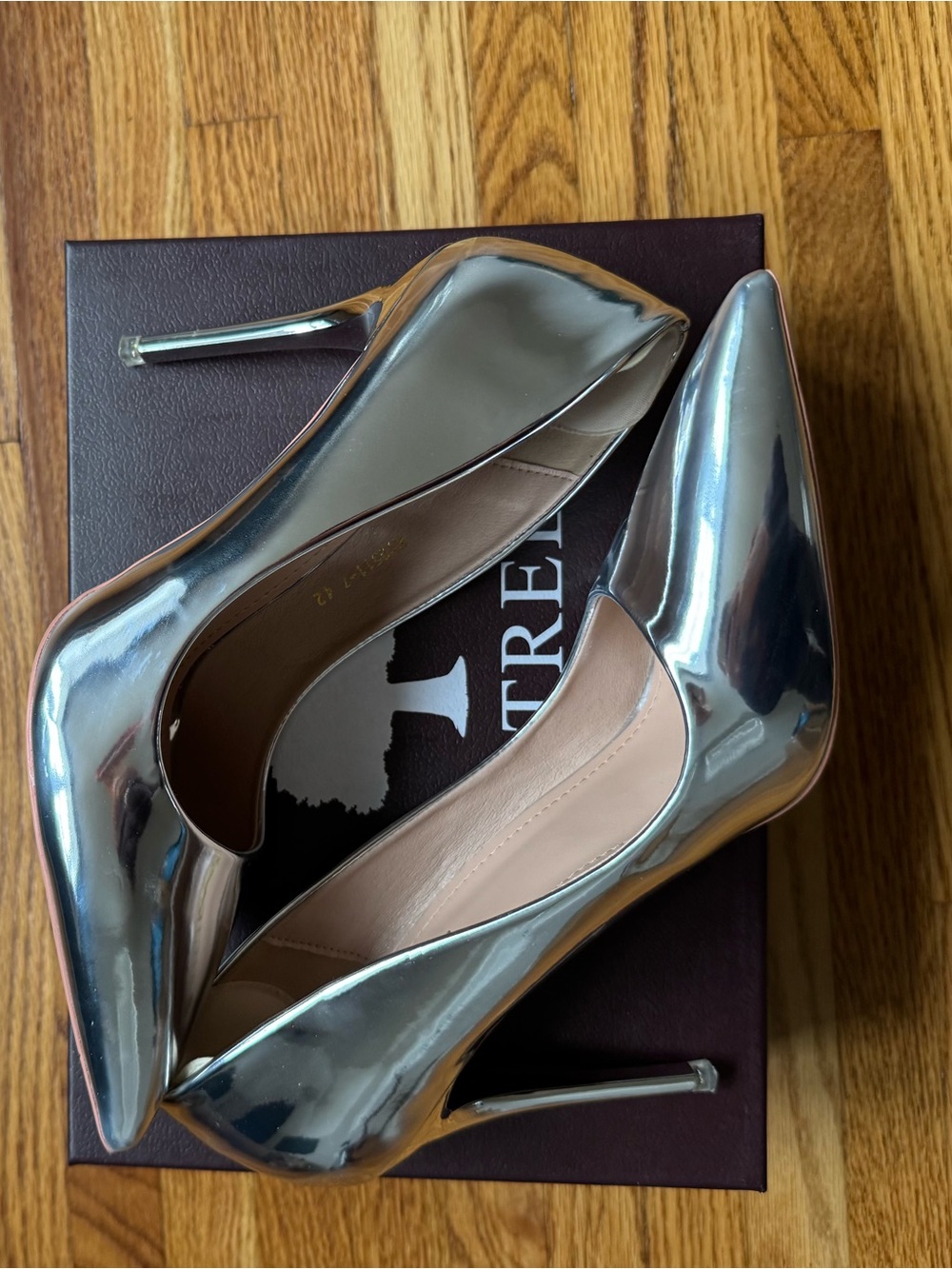 Metallic Silver Pointed Stiletto Heels - Picture 3 of 8